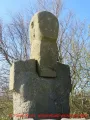 Skulpturenpark Wustrow - Skulptur aus Stein - Großer Sitzender