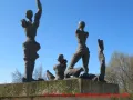 Skulpturenpark Wustrow - Menschengruppe Miteinander