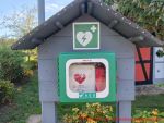 Defibrillator am Fischlandhaus